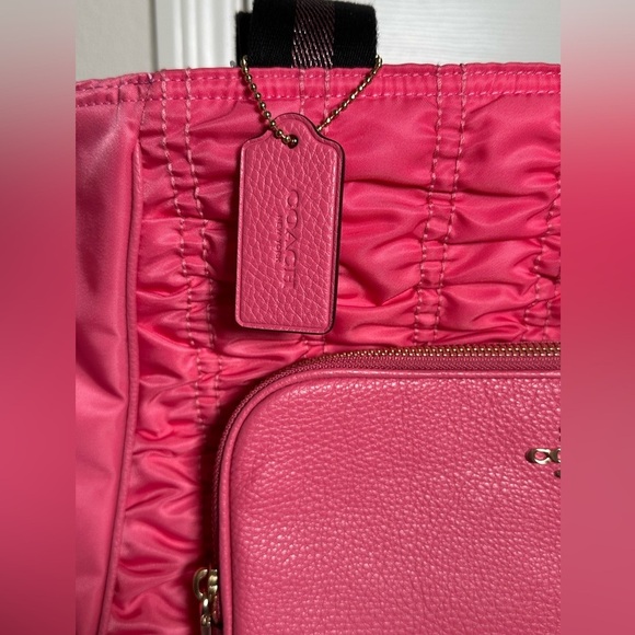 COACH RUCHED NYLON COURT Pink Tote Bag Diaper Bag Travel Bag Overnight Bag New - Picture 9 of 14